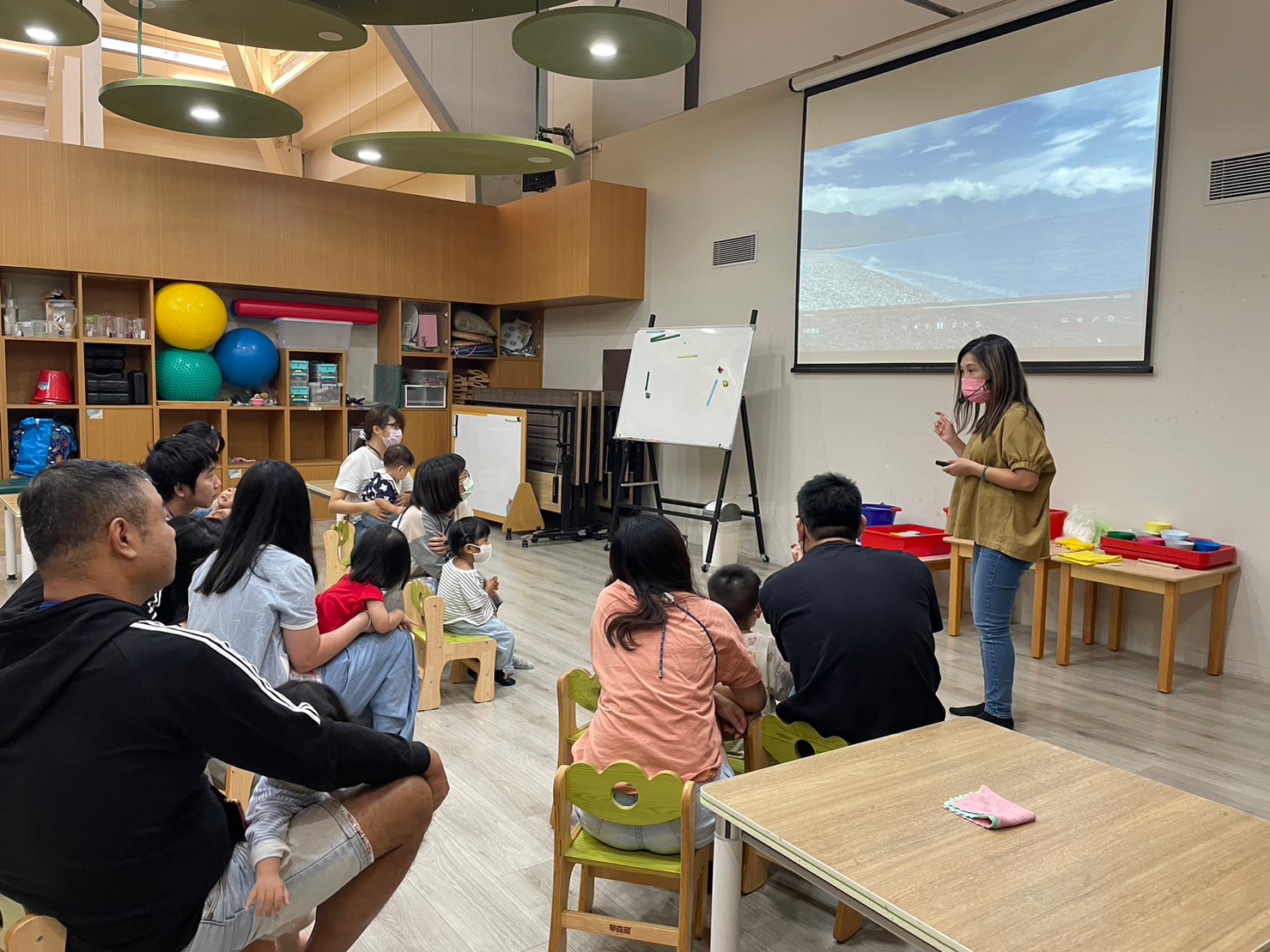 親子活動-生活：跟著雨滴去旅行