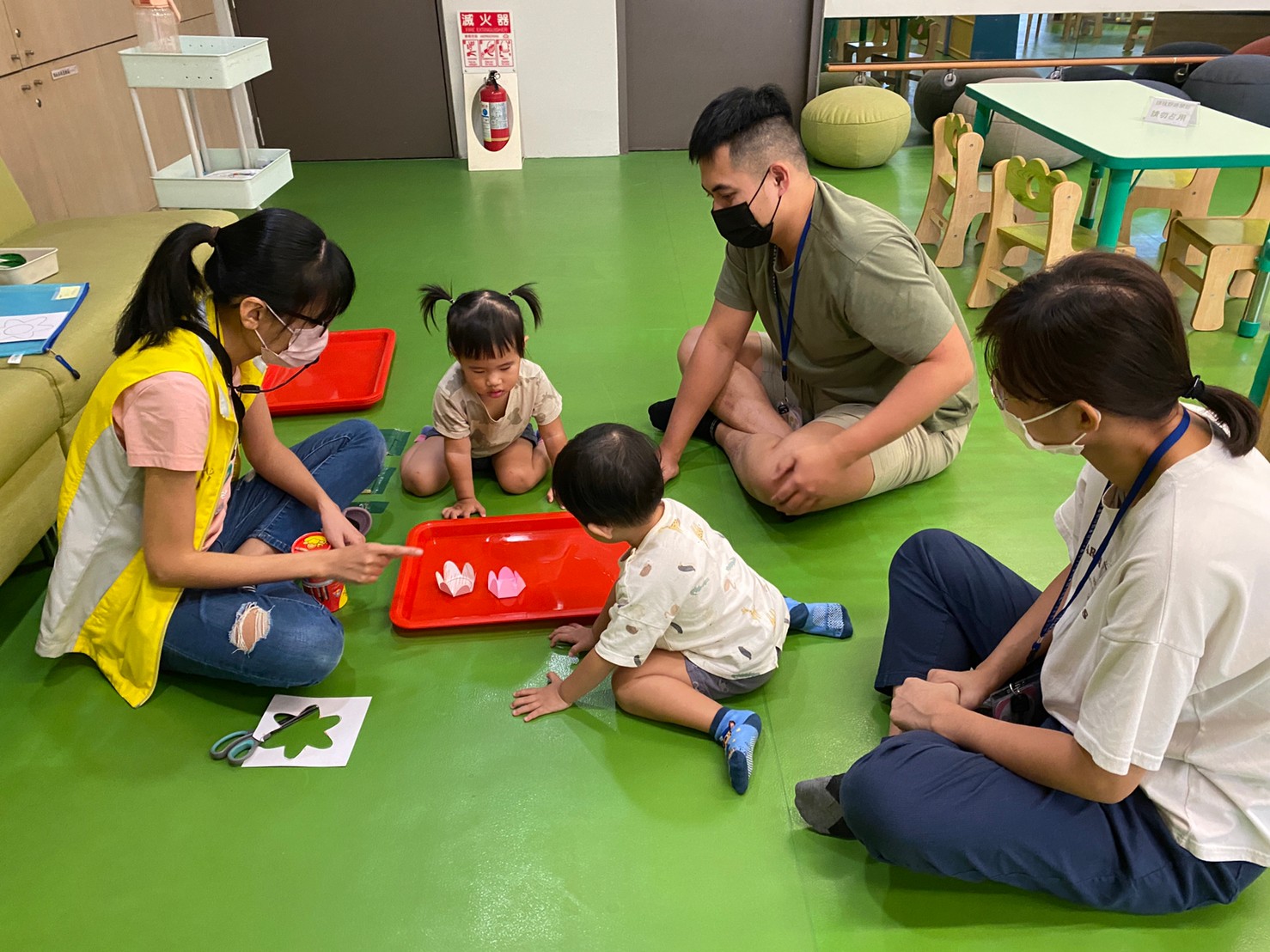 親子活動-生活：益智區：小小花園