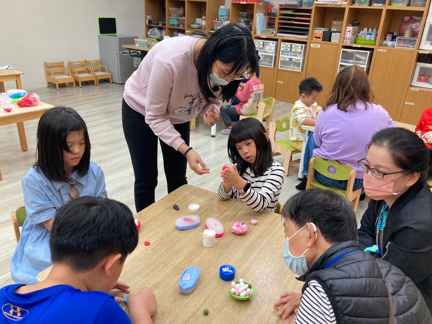 親子活動-美感：輕黏土：美味餐點