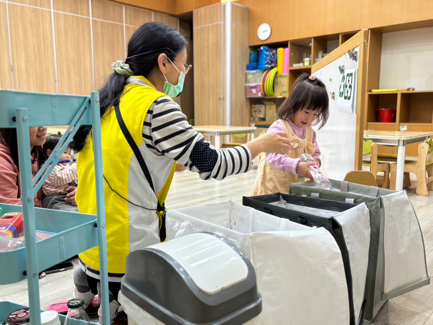 親子活動-繪本故事：從山裡逃出來