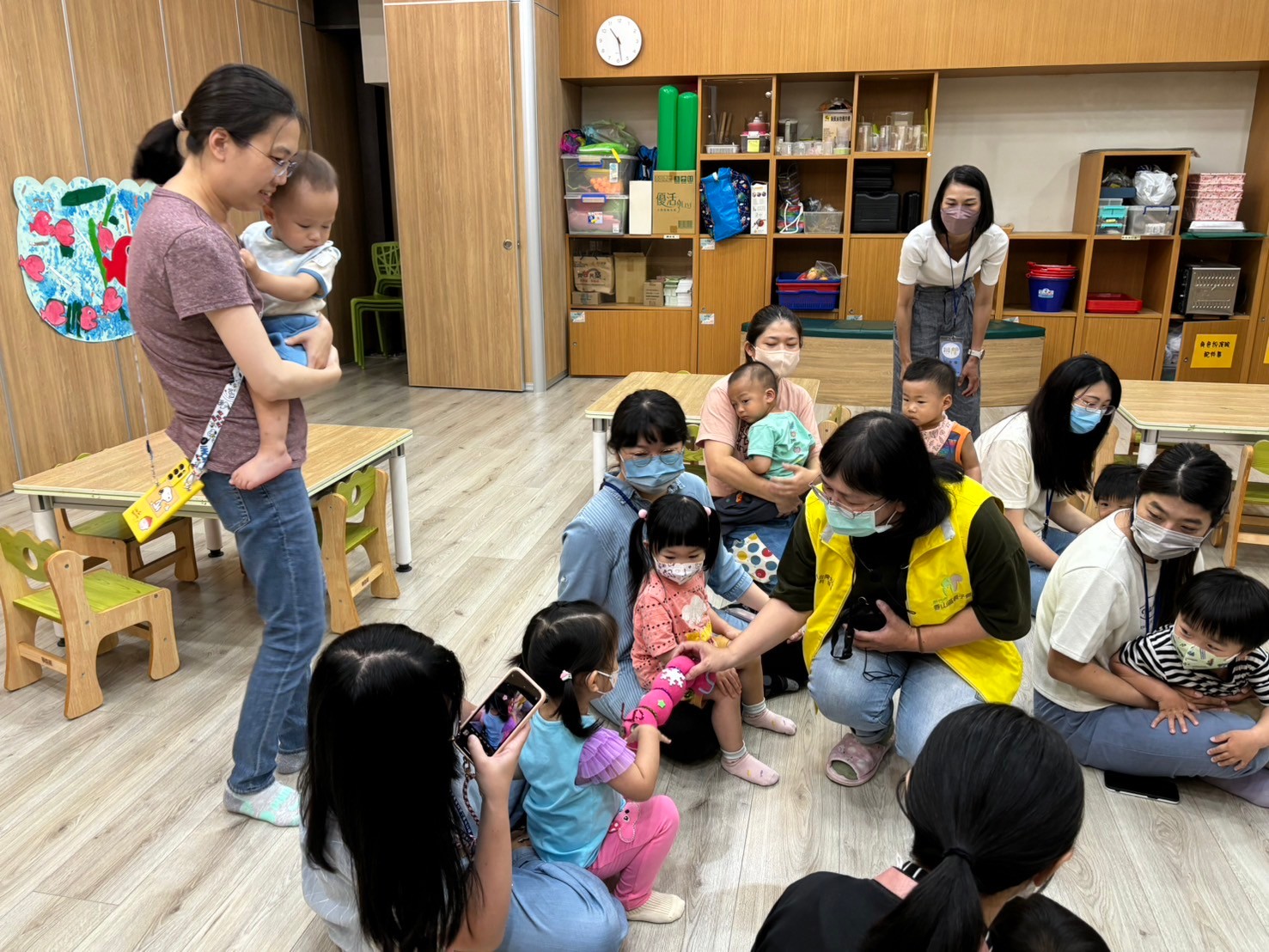 親子活動-美感：好餓好餓的毛毛蟲