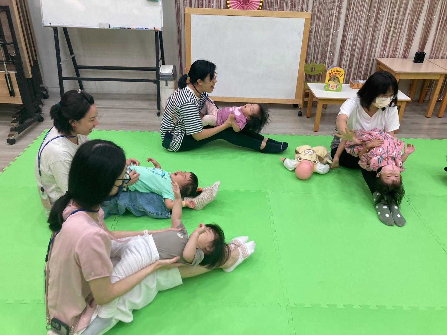 親子活動-體能：寶寶瑜珈按摩~寶寶愛運動