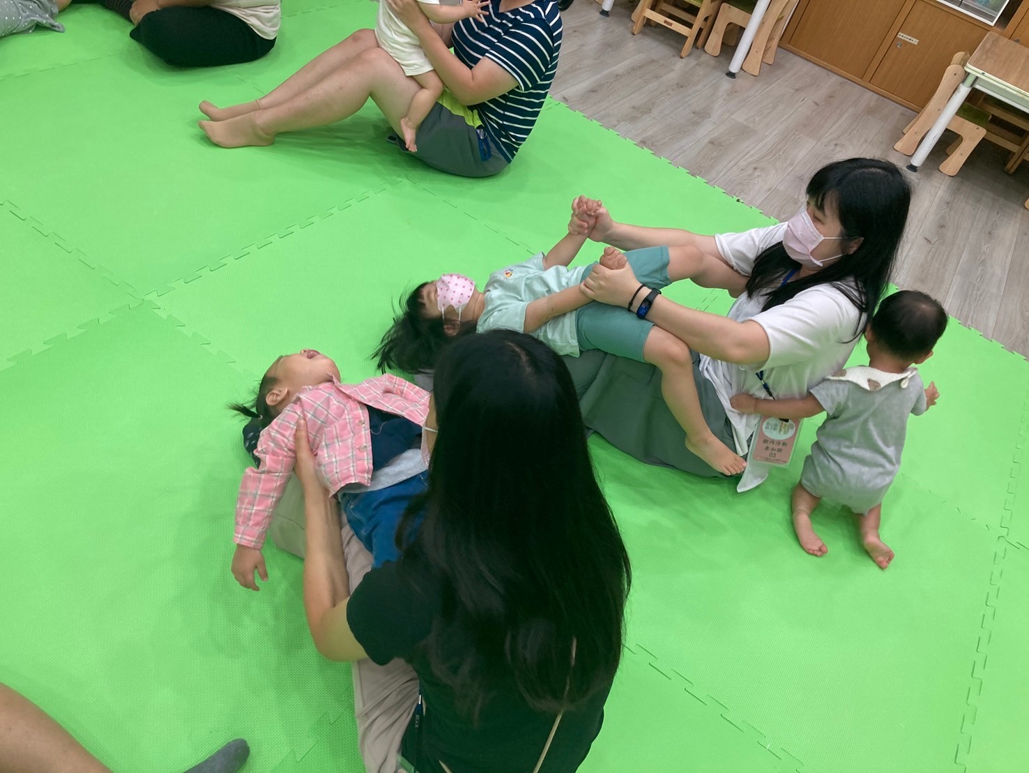 親子活動-體能：寶寶瑜珈按摩~寶寶愛運動