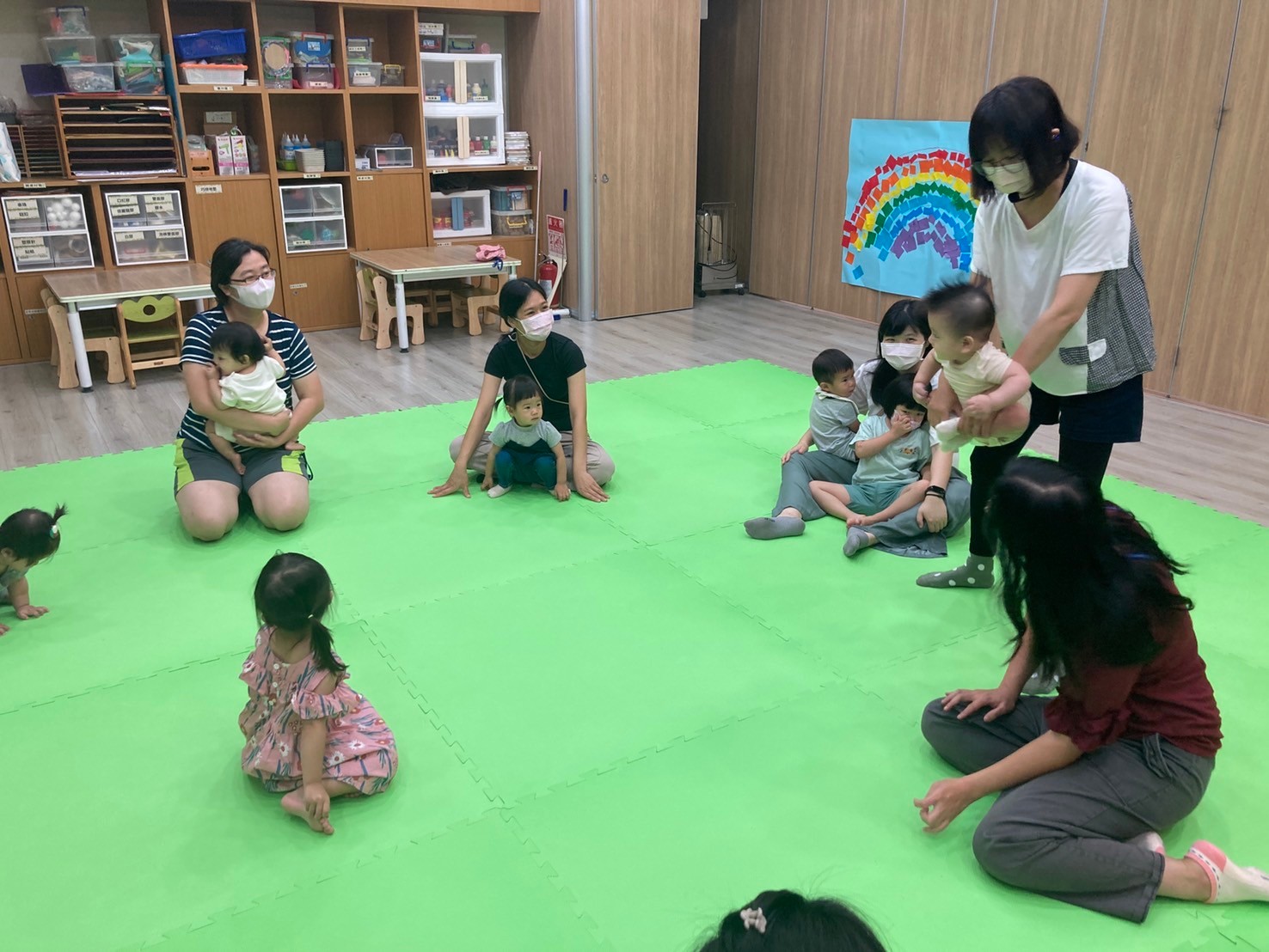 親子活動-體能：寶寶瑜珈按摩~寶寶愛運動