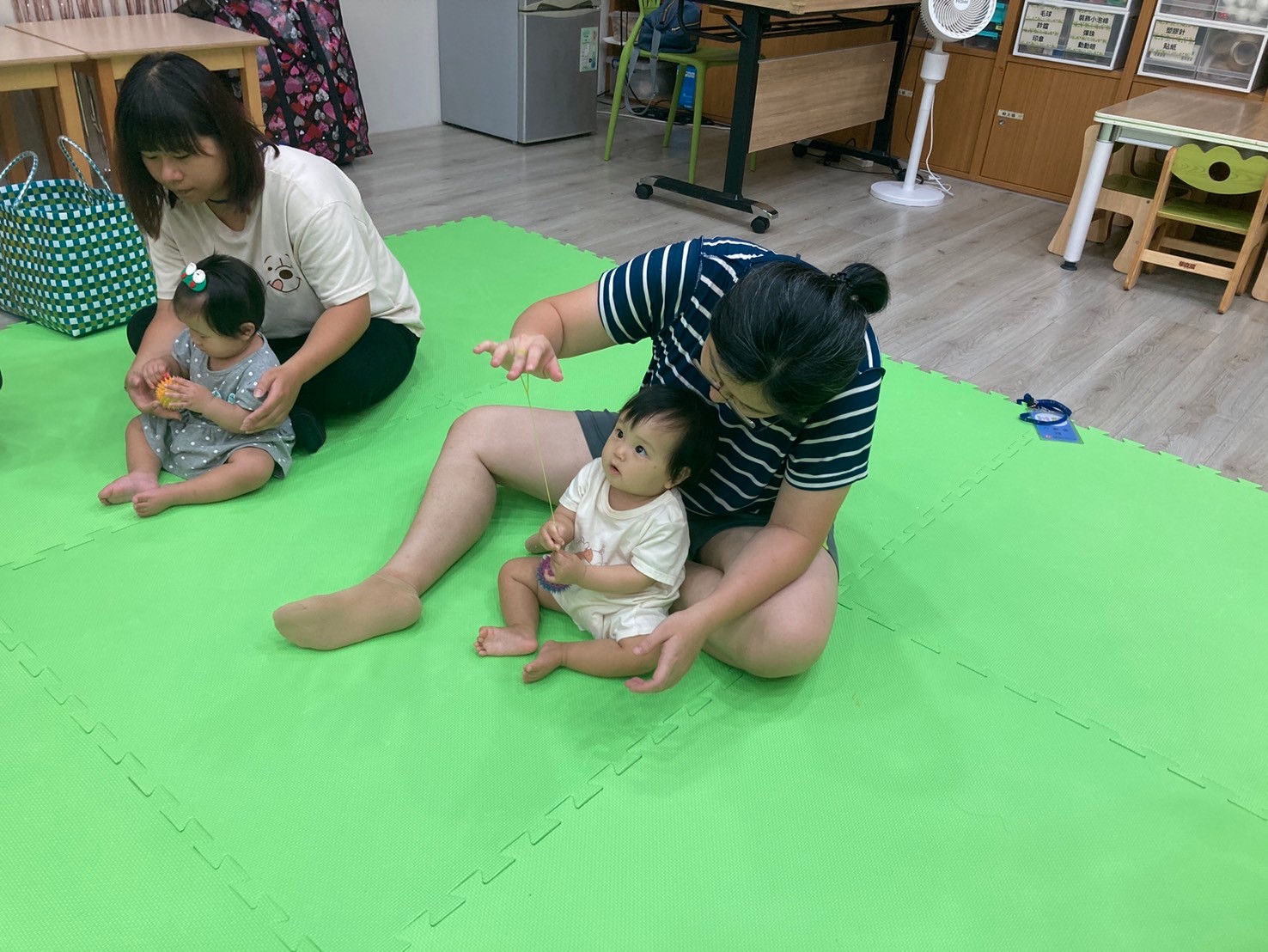 親子活動-體能：寶寶瑜珈按摩~寶寶愛運動