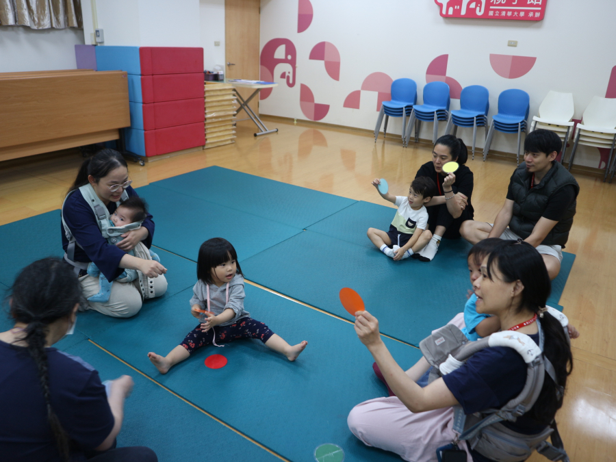1150424(2)親子遊戲：baby來動一動—形狀大風吹