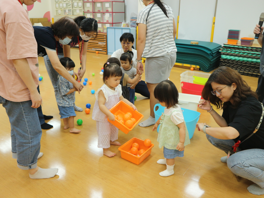 1150911(1)繪本時間：baby的玩故事時間—果子的故事