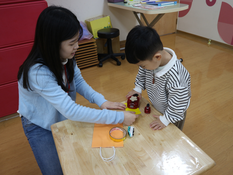 1150304(3)繪本時間：性平教育－紙袋公主