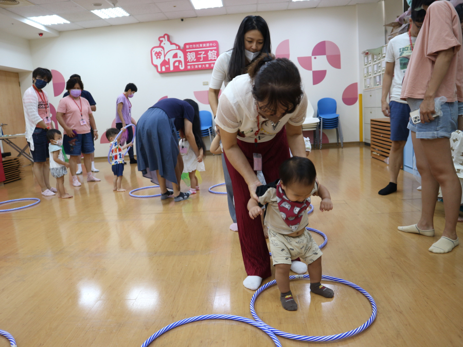 1120811(1)親子遊戲：說故事玩遊戲—大象艾瑪