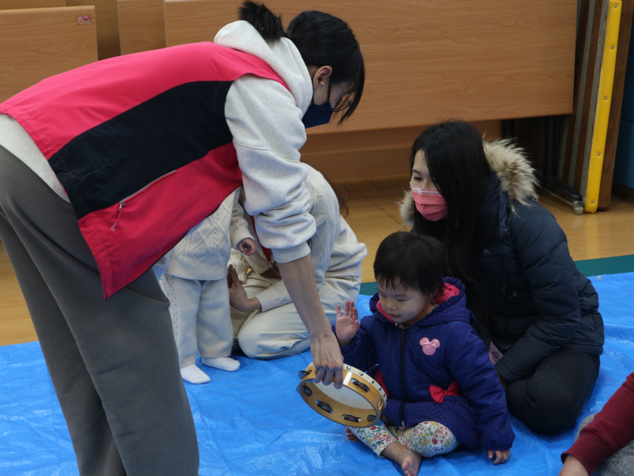 1120216(1)繪本時間:小魚飛飛!