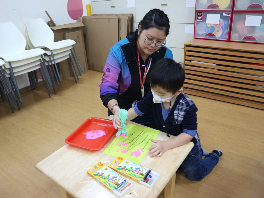 1150321(2)繪本時間：春神跳舞的森林