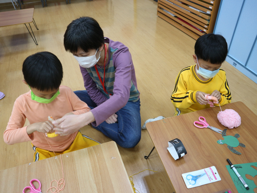 1120308(3)繪本時間：海龜與海－毛線球海龜