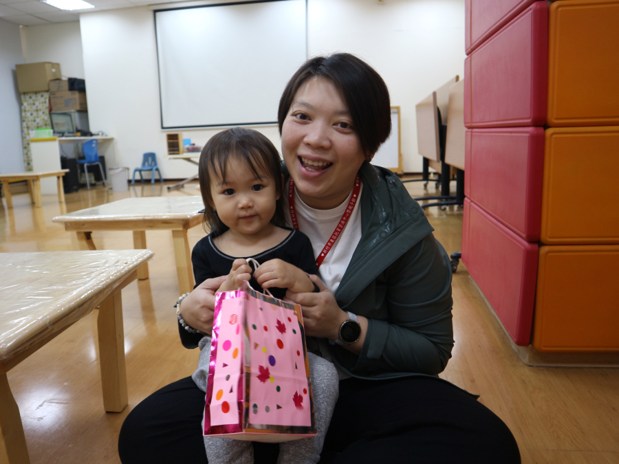 1150409(1)繪本時間：阿尼的小袋子