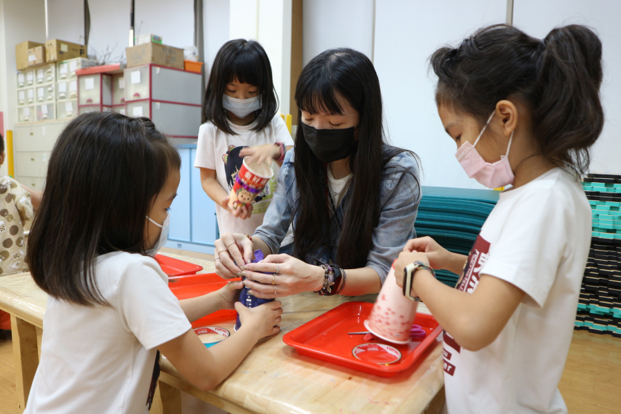 1141029(2)親子STEAM-桌遊—和凱比一起玩紙-杯空氣砲