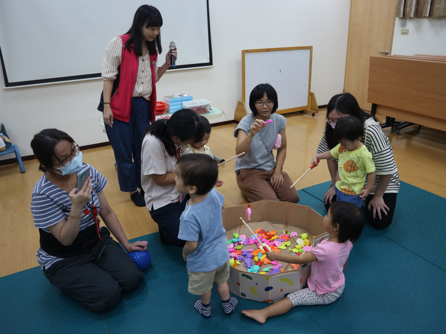 1140829(1)親子遊戲：魚兒魚兒水中游