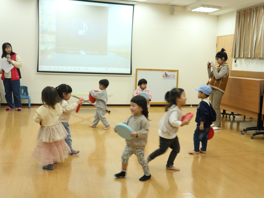 1141205(2)汽車叭叭叭