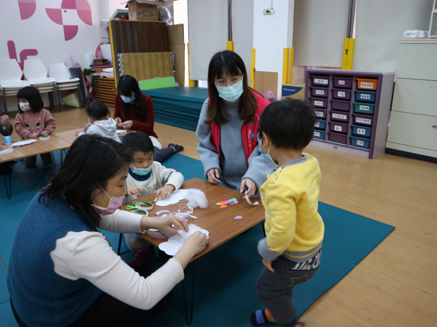 1110114(2)繪本時間：製造天氣的小雲兒