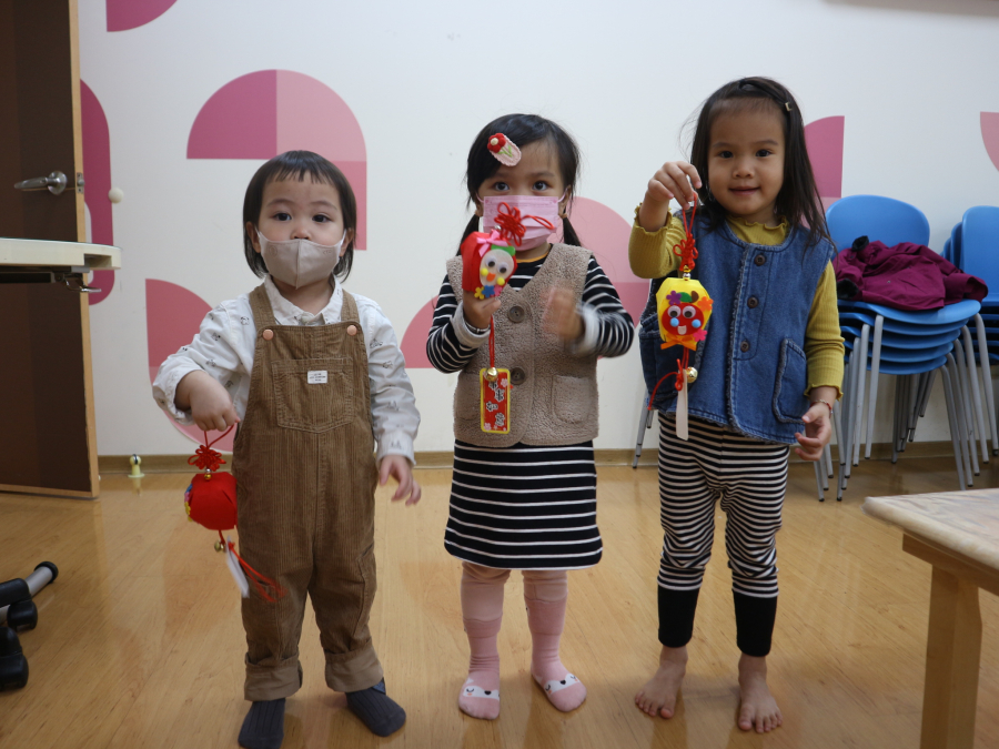 1150213(1)繪本時間：過新年－新年鈴鐺掛飾