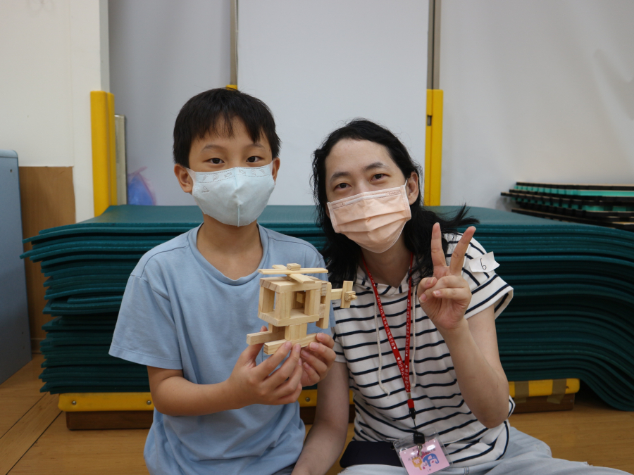 1140921(2)藝術創作：木工-小小直升機