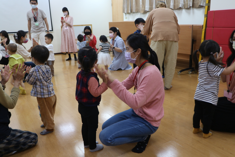 1120428(2)親子遊戲：親子音樂遊戲－煎煮炒炸好好玩