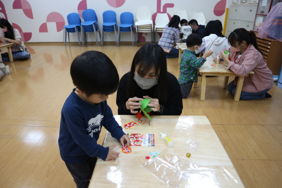 1130118(1)繪本時間：過新年-新年鈴鐺掛飾