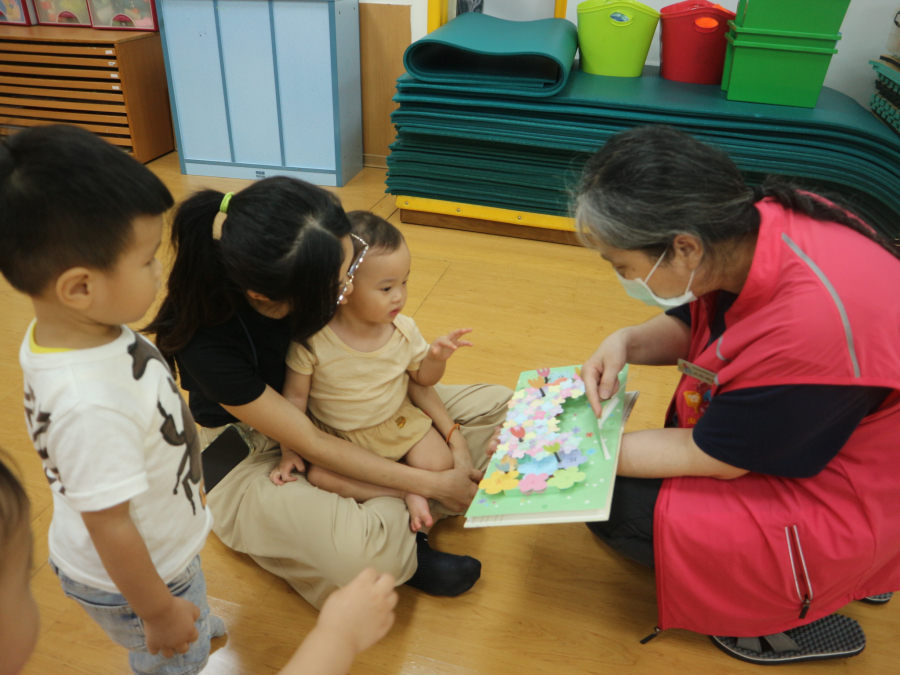 1150723(2)親子遊戲：baby來動一動—熊的小花園