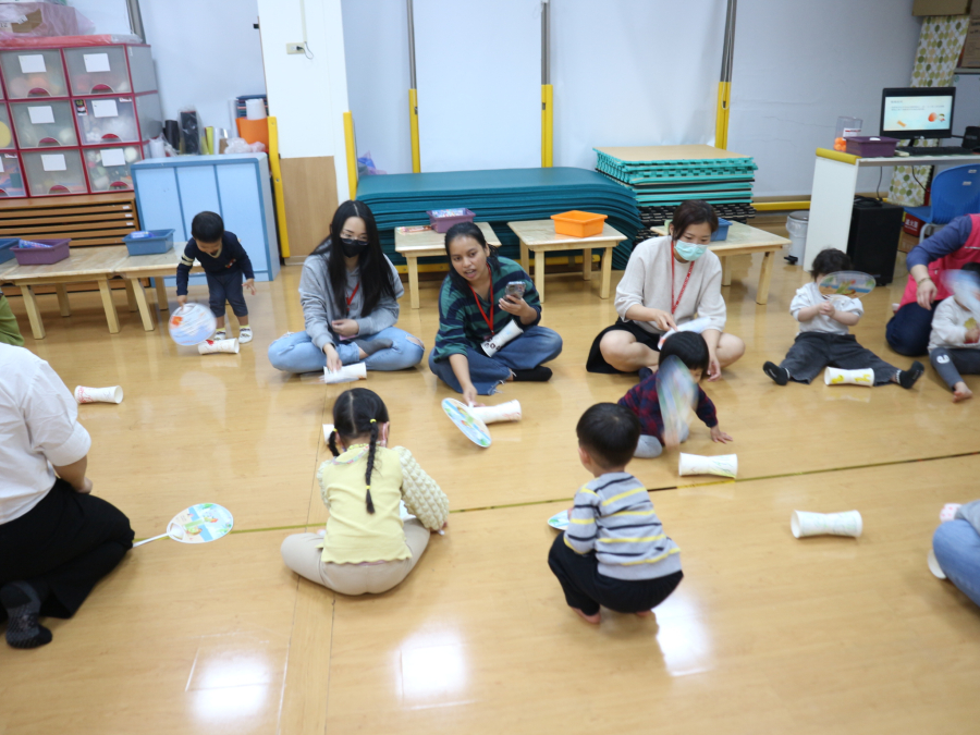 1150227(3)親子遊戲：搧搧紙杯