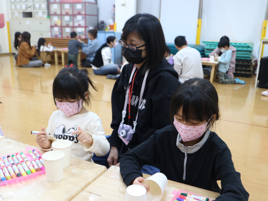 1150301(3)親子遊戲：搧搧紙杯