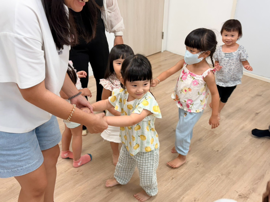 蟬兒吱吱叫