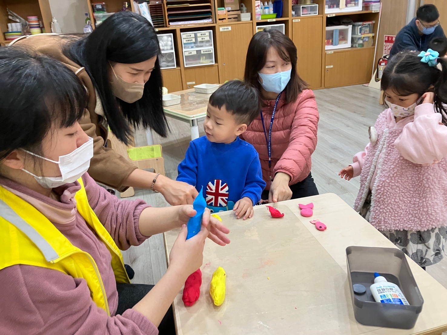 親子活動-認知：輕黏土：小魚磁鐵