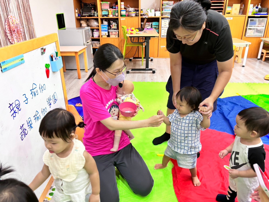 親子活動-體能：寶寶瑜伽~蔬果樂園