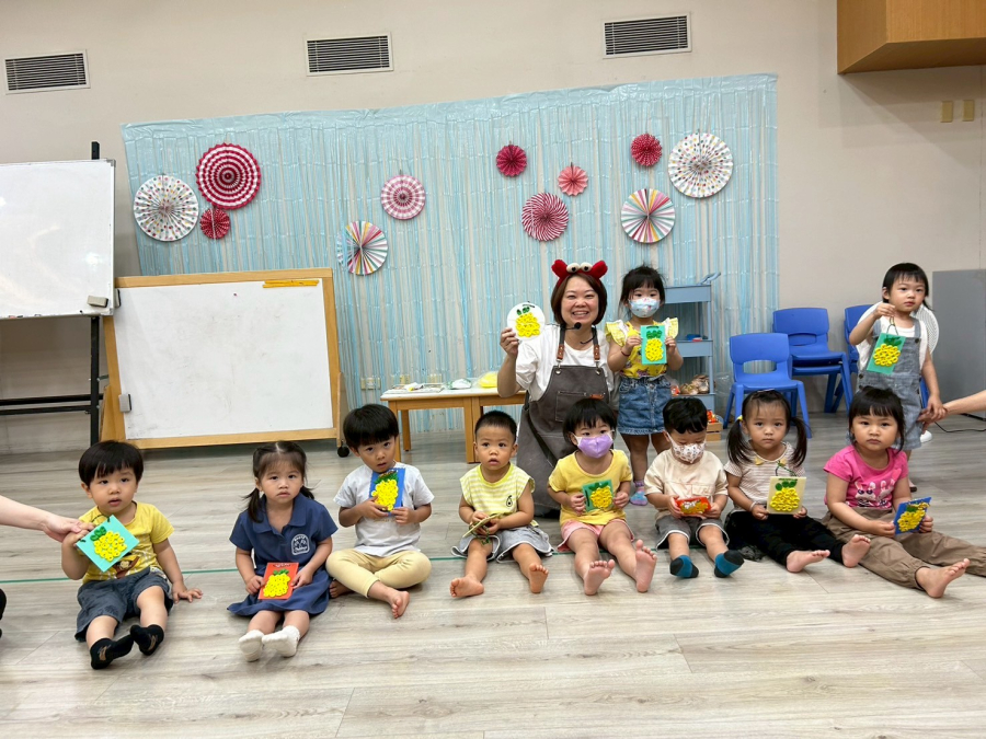 LINE_ALBUM_1140522育兒指導-手`^r6S6;`|好玩的黏`Vr}||