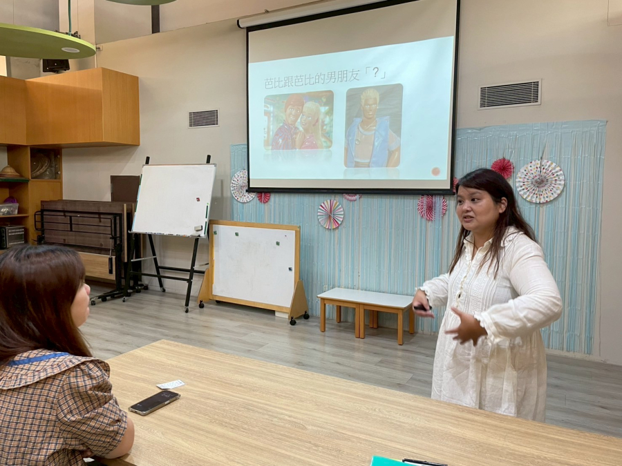 LINE_ALBUM_1140615親職教育講座-性`V