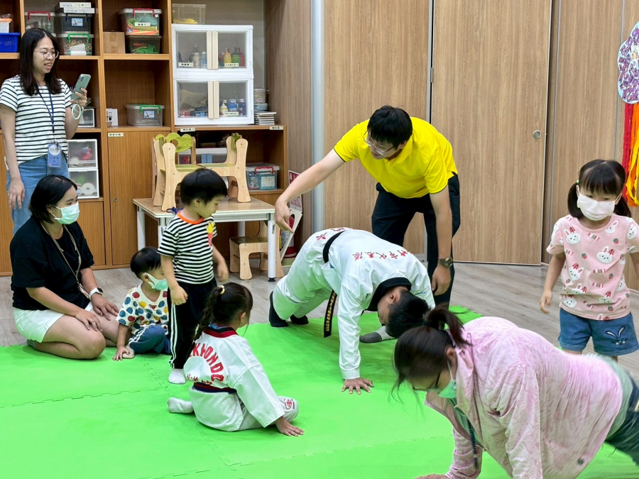 LINE_ALBUM_1140719親子活動-體能��k�bˢꭁZJv�$y�,̍L�NW̌