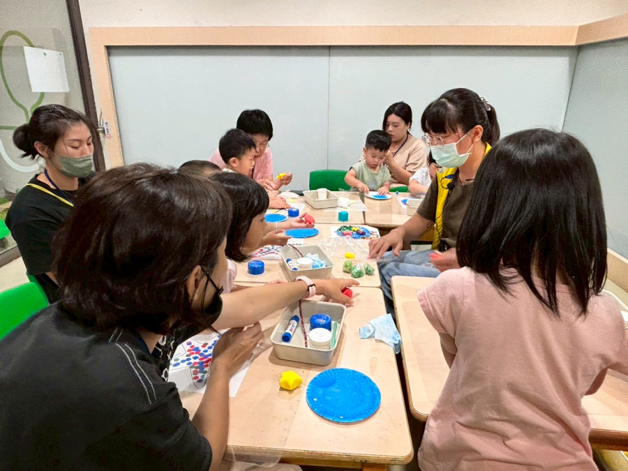 LINE_ALBUM_1140812親子活動-潑彩教室��k��݁kH�.b���_250812_5_