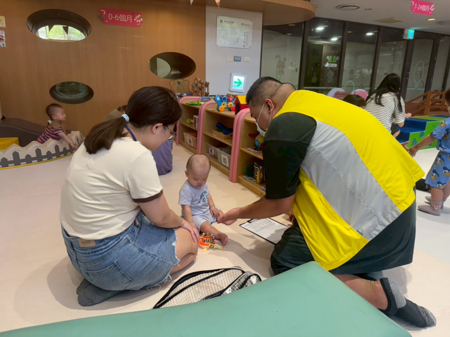 LINE_ALBUM_1140909兒童發展筁����|������|��|