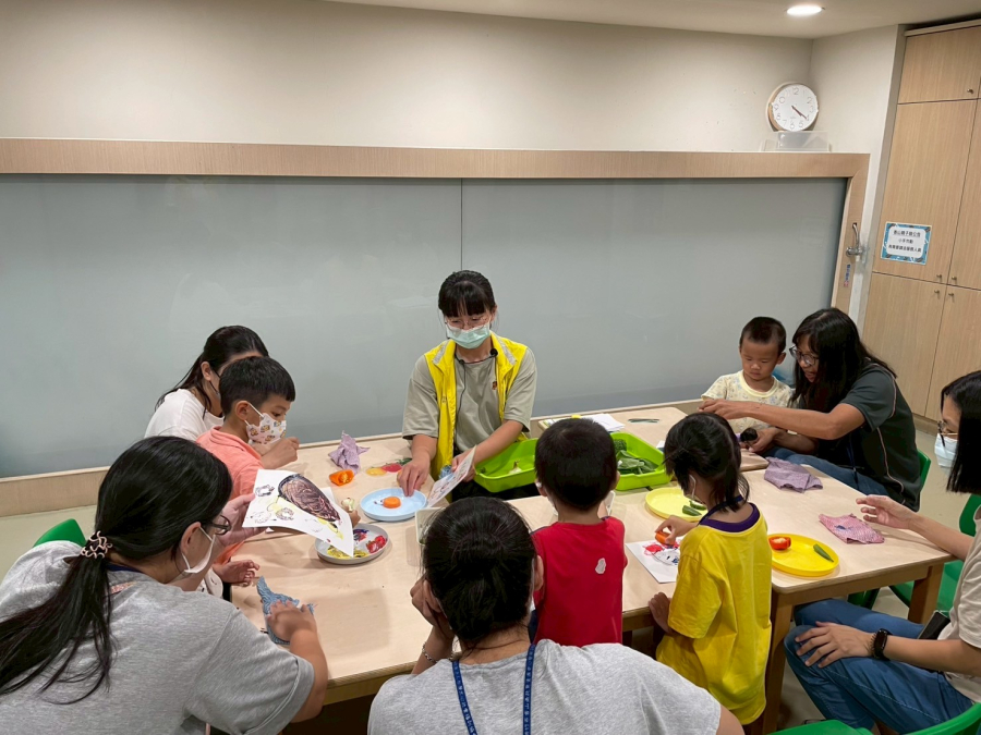 LINE_ALBUM_1140911親子活動-潑彩教室��k�R��>s��ˢ�M��)5�#S��3