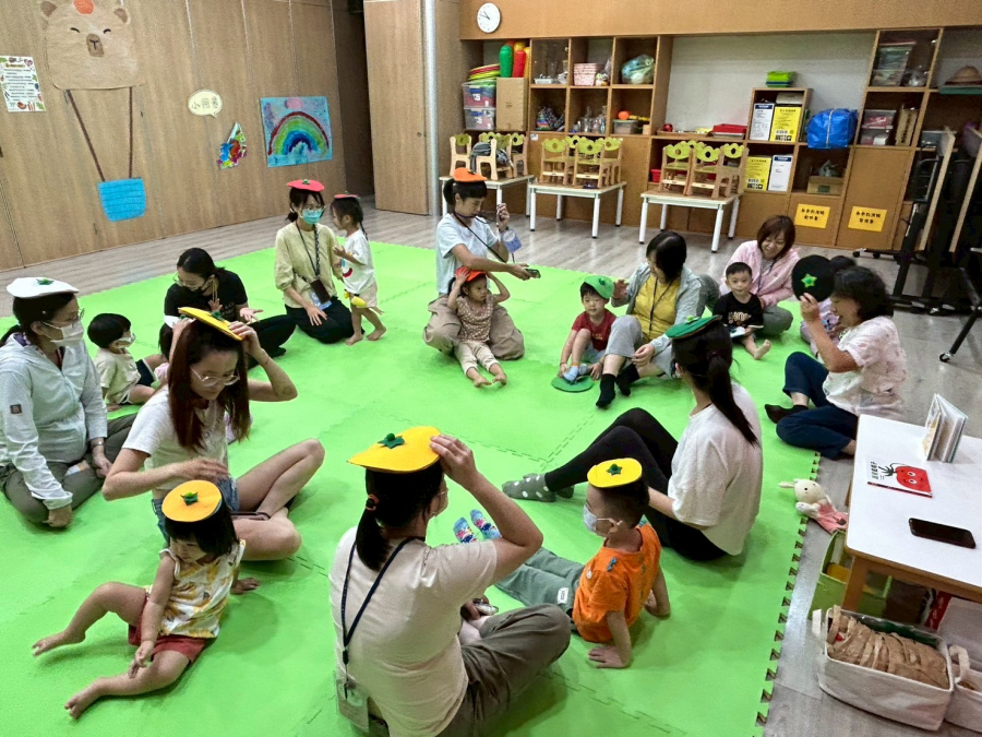 LINE_ALBUM_1140924親子活動-體能��k�R��zs��{��{�B5|������|�|