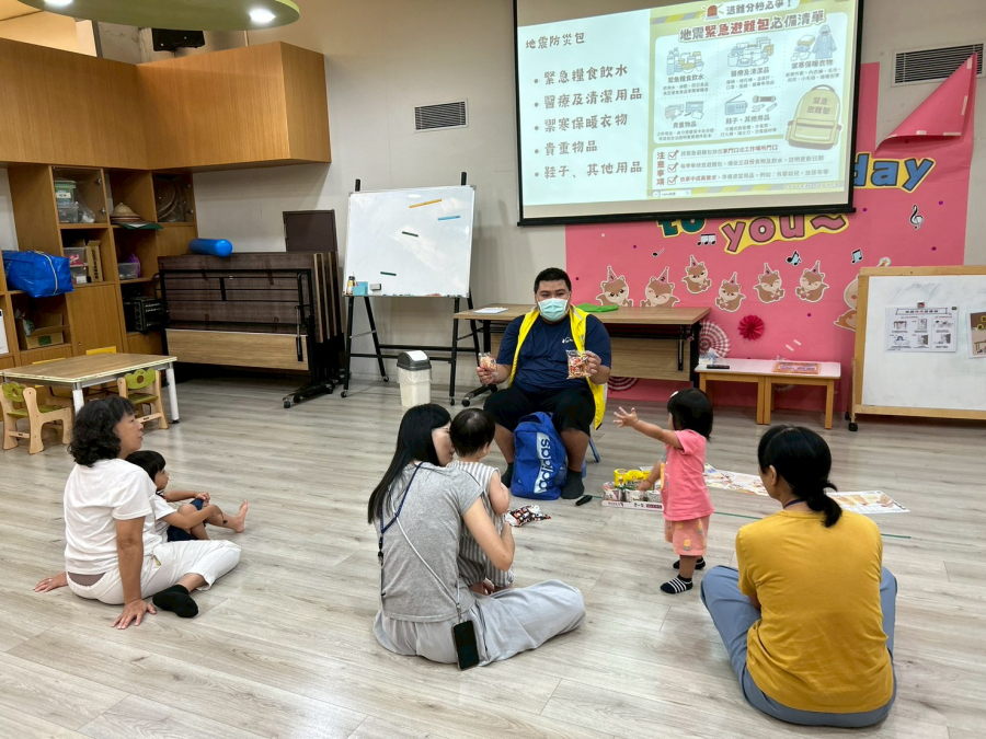 LINE_ALBUM_1141003育兒指導-地震`R�nK�n�#:*l��#�n�:-����}|������|�