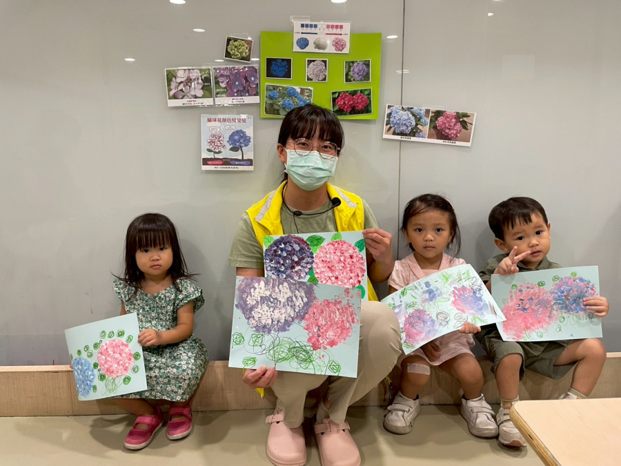 LINE_ALBUM_1141015親子活動-潑彩教室��k�b��y6`�9�+�����}|������|�