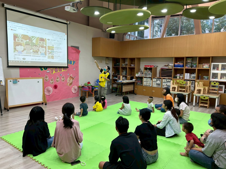 LINE_ALBUM_1141106親子活動-認知��k�}�h�z�y�NyKK`a�̍LLL�̗�