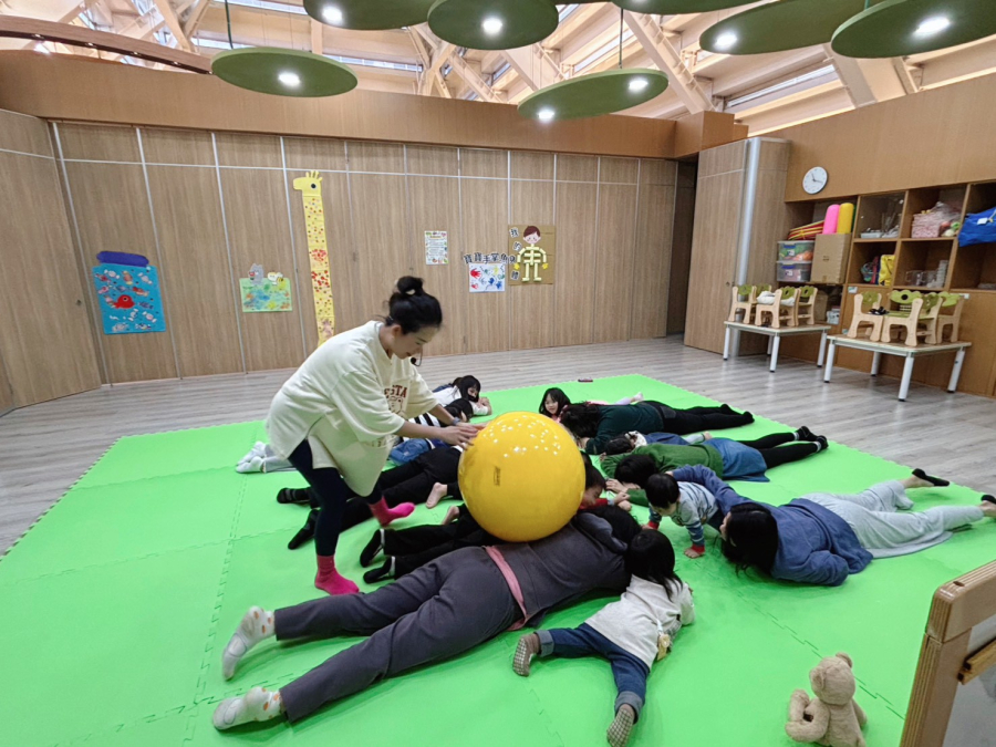 LINE_ALBUM_1150204親子活動-體能��k�.7�.7�.7����݁X�h��%�W̍��̗�