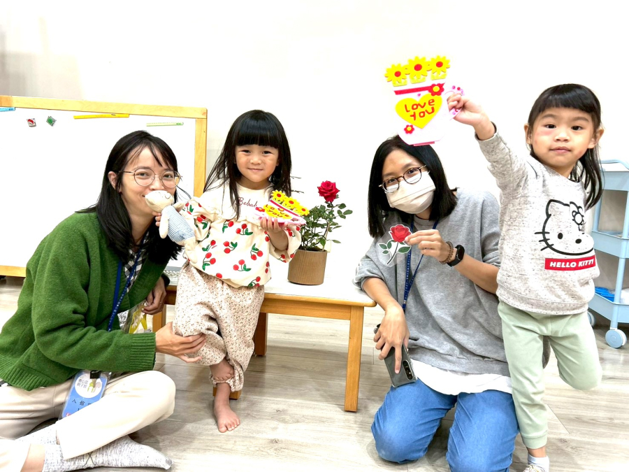 LINE_ALBUM_1150306親子活動-繪本故事`vɮK��x��l;`|�我送什麼呢��}|������|�|