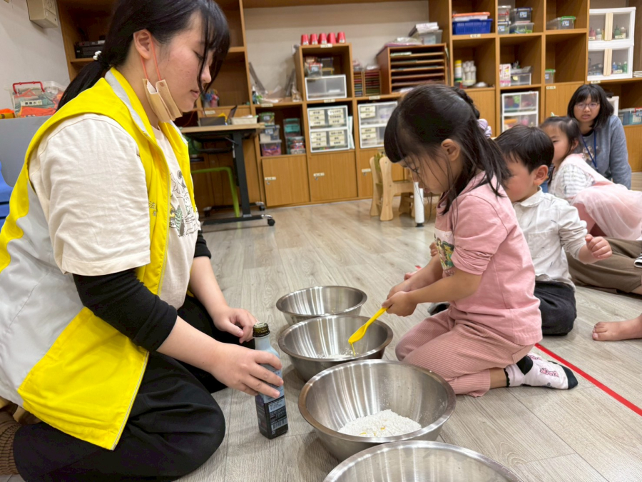 LINE_ALBUM_1150317育兒指導-手`^r�6S������6��;`|�誰��6=�h���c���y|������|�