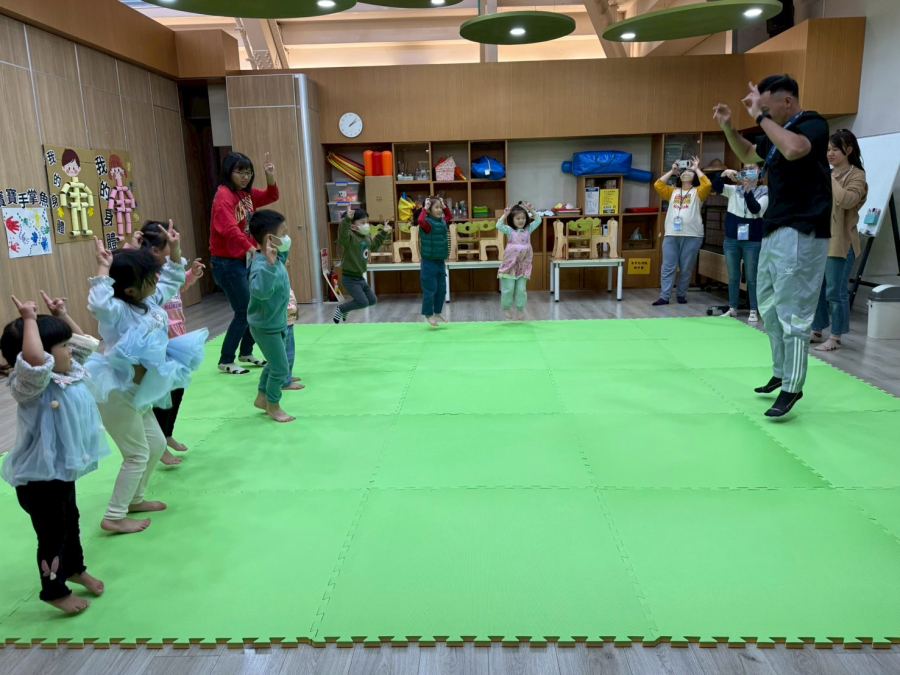 LINE_ALBUM_1150312親子活動-體能��k��v