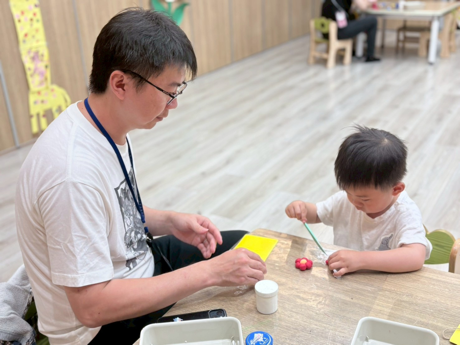 LINE_ALBUM_1150324親子活動-�;�}��&��$y�: