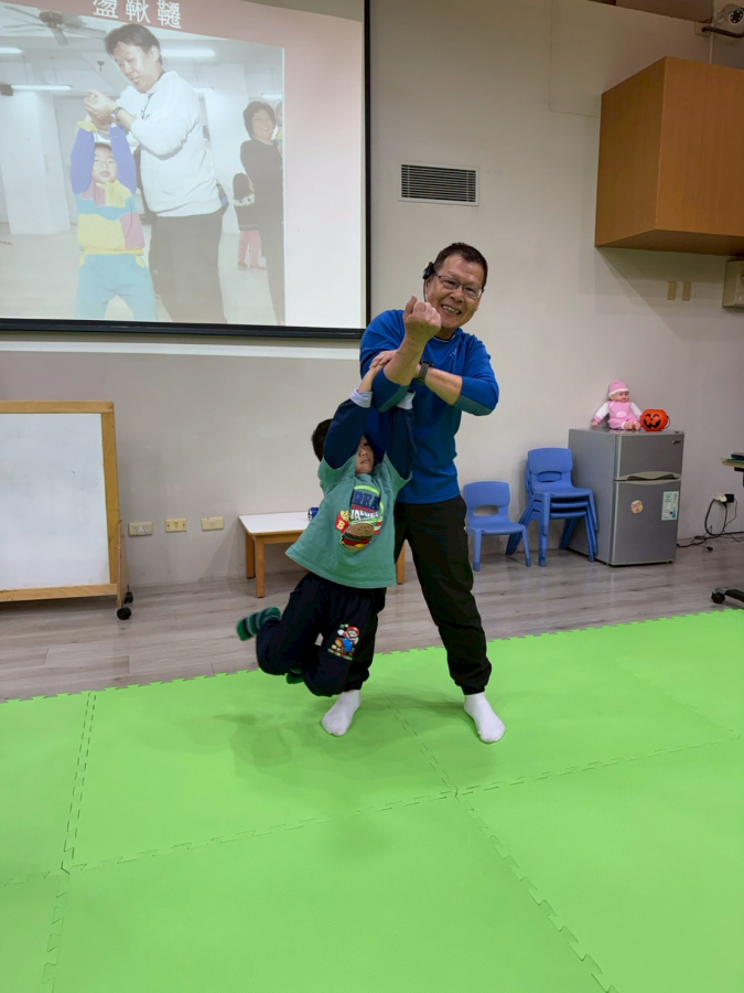 LINE_ALBUM_1150321育兒指導-培養健康`Zr'��S�*m�y�N[��XY%�#c3#�#