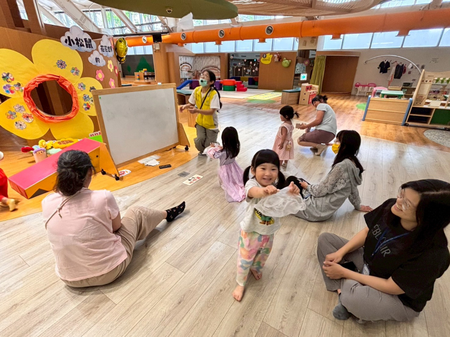 LINE_ALBUM_1150414親子活動-益智角��k�K����f�Bc���rI|������|�|