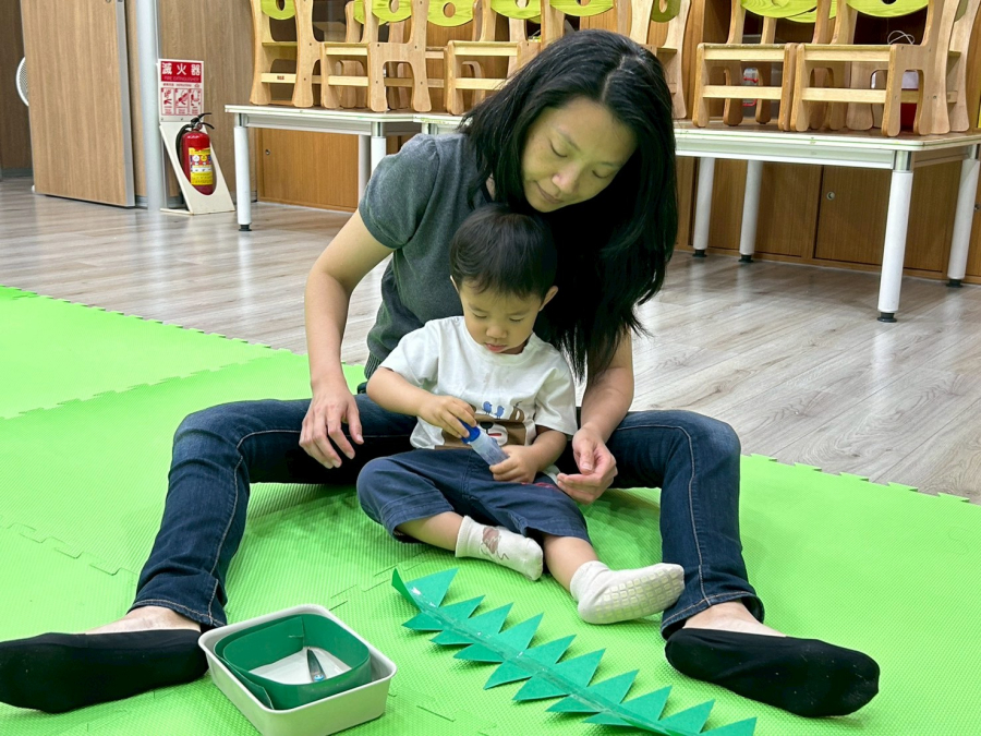 LINE_ALBUM_1150416親子活動-繪本故事`vɮh�`cz`b�� �g$�̍�M��M