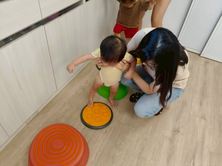 小小釣手抓魚趣